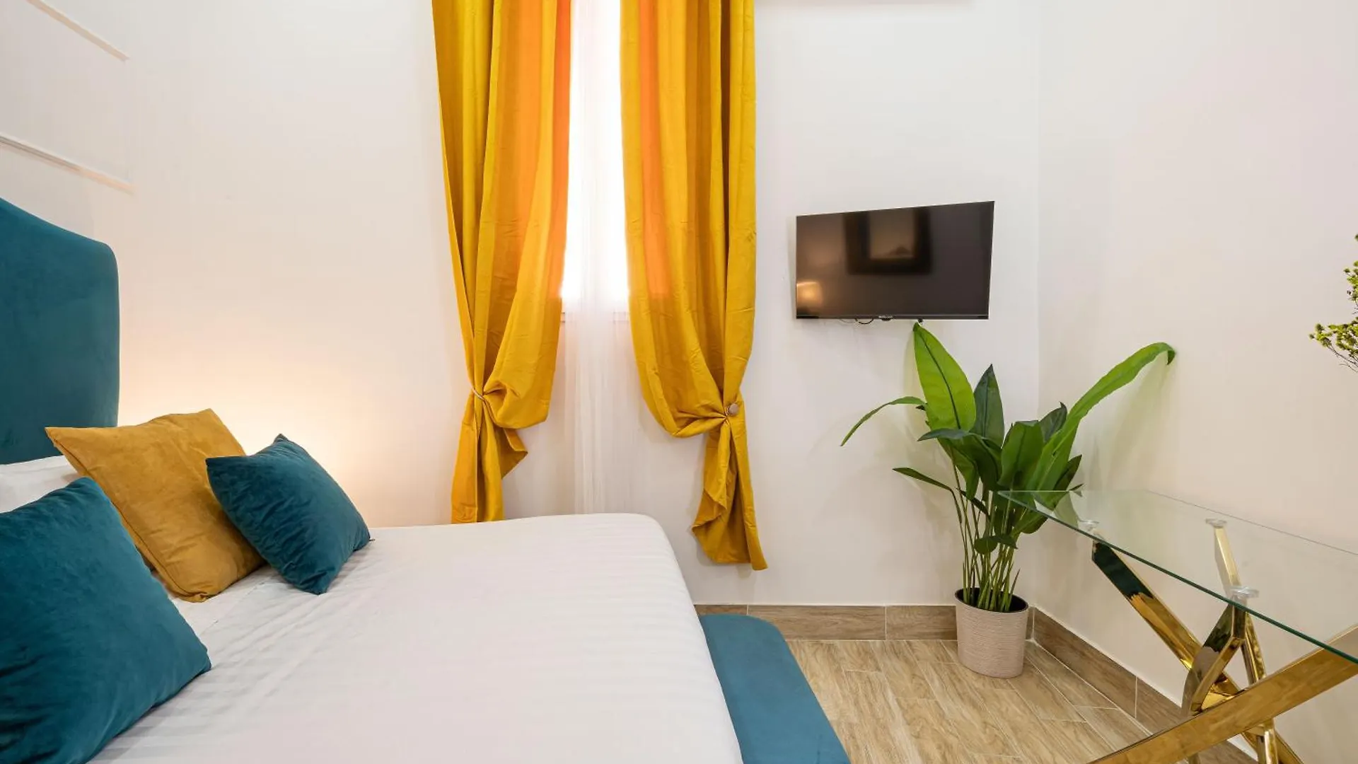 Random Holidays Napoli Holiday home Naples