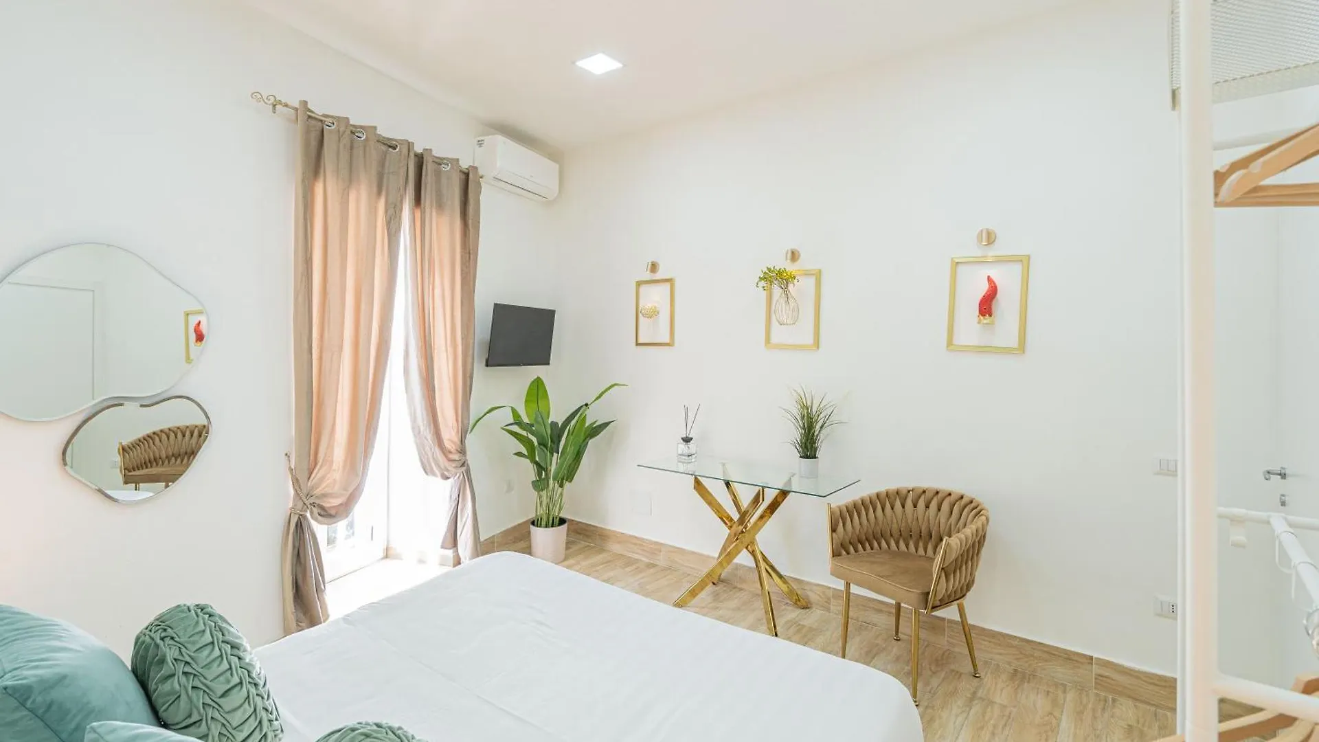 Holiday home Random Holidays Napoli