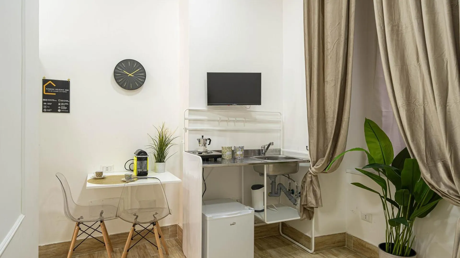 Holiday home Random Holidays Napoli